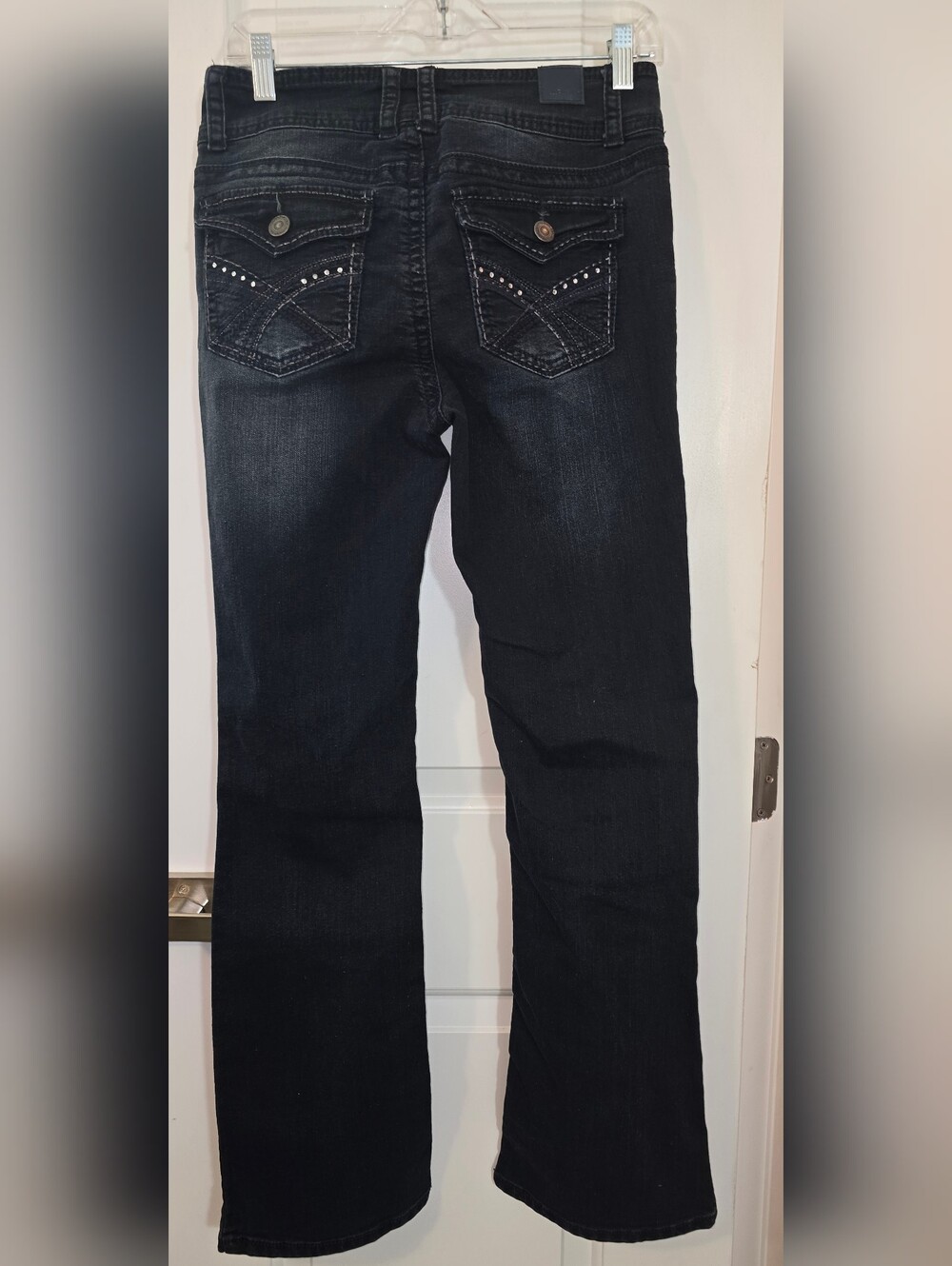 WallFlower Luscious Curvy Bootcut Jeans Women's Sz 9 Dark Wash Stretch 31 Inseam - Picture 2 of 5
